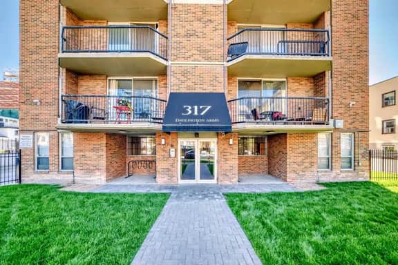 Urban Downtown Condo with Panoramic Views