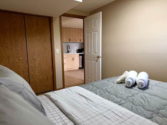 Spacious 1 Bedroom apartment in Hidden Way.