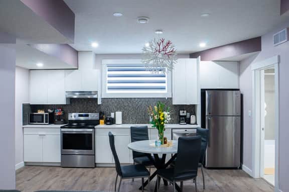 Brand New Adorable -1 Bdr suite- private entrance